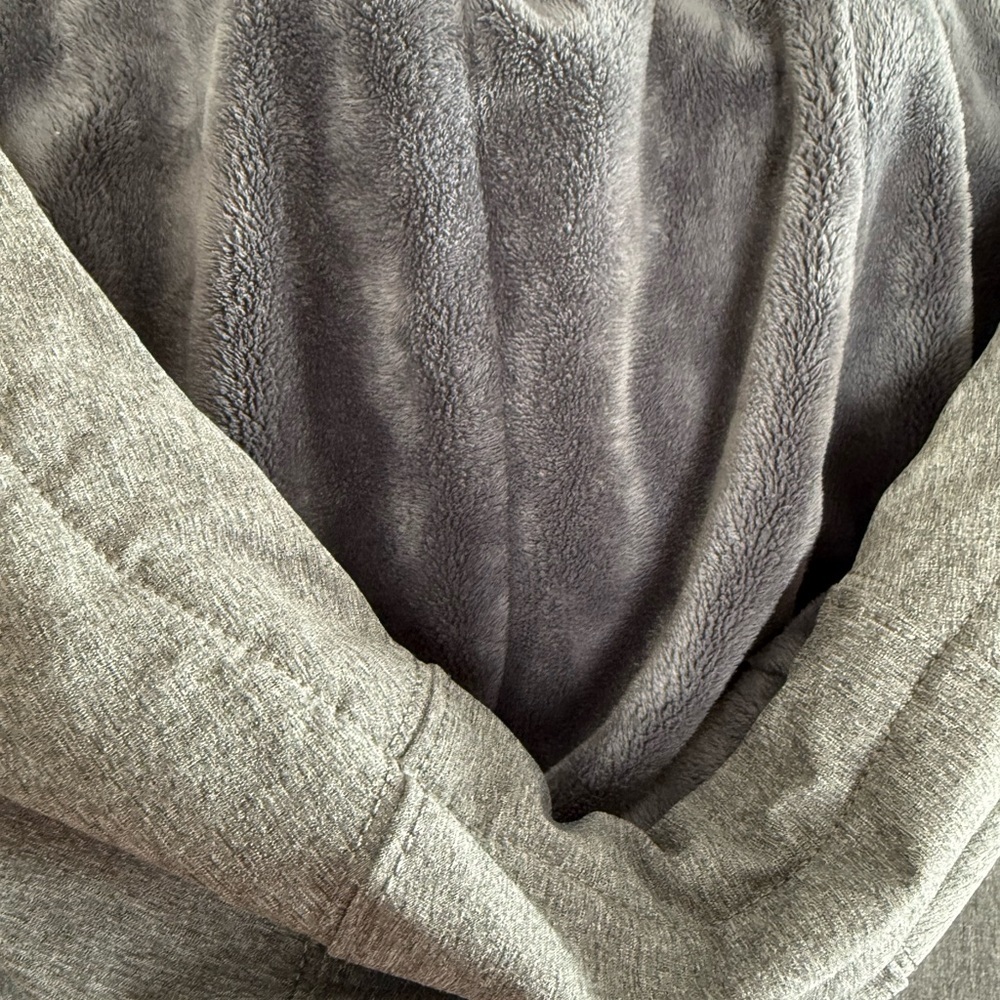 North Face Charcoal Hooded Jacket - Picture 14 of 14